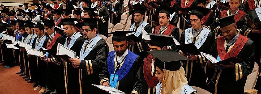 More Foreign Students Interested in Iranian Varsities