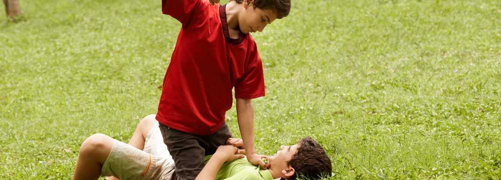 Kids with a friend who had badly hurt someone were 183% more likely to report having badly hurt someone.