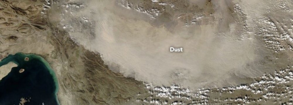Iran, Iraq to Launch Center to Combat Dust Storms