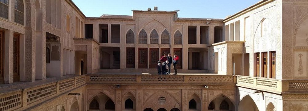 Foreign Investors Eying  Old Kashan Mansions