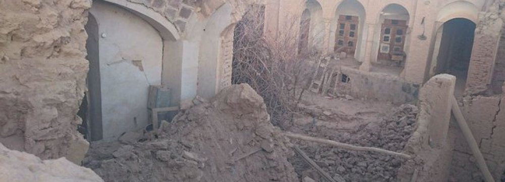 Quake Damages Kerman Historical Structures