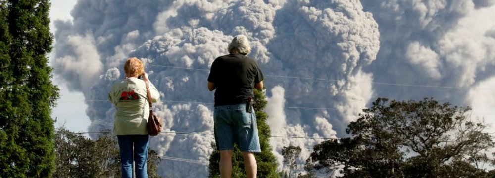 Volcano Eruption Squeezing Hawaii Tourism 