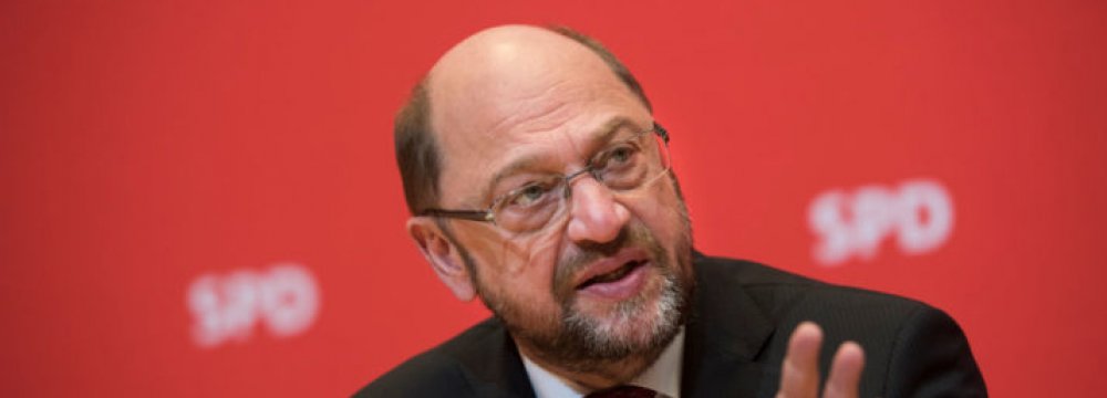 Germany’s Shulz Says Eurozone Needs Joint Budget