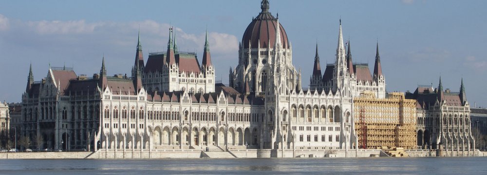 Hungary Investments Rise by 17%