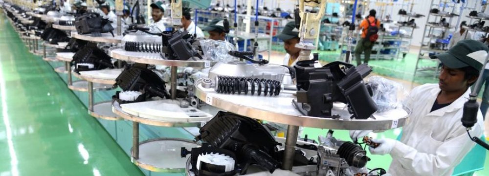 India Factory Production Up 4.9 Percent