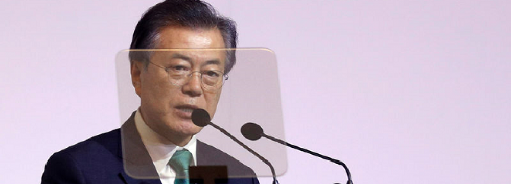 Moon Says Economic Policies on Right Path