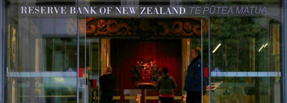 NZ Set to Keep Rates on Hold