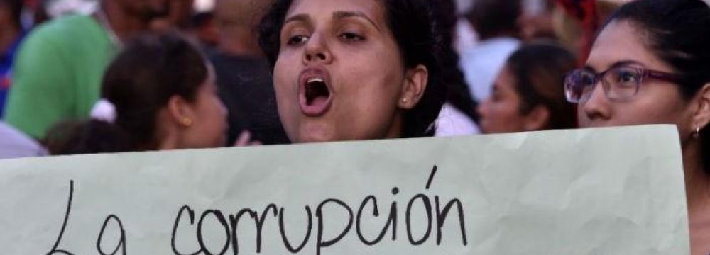 Panamanians Protest Over Bribery Case