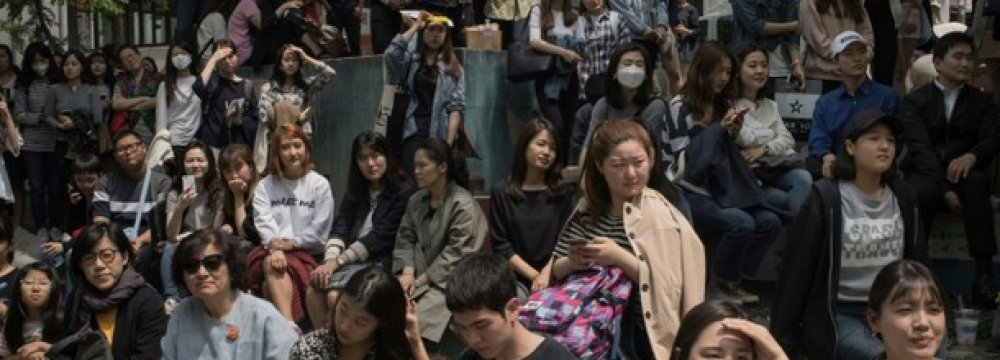 South Korea Unveils $10b Stimulus
