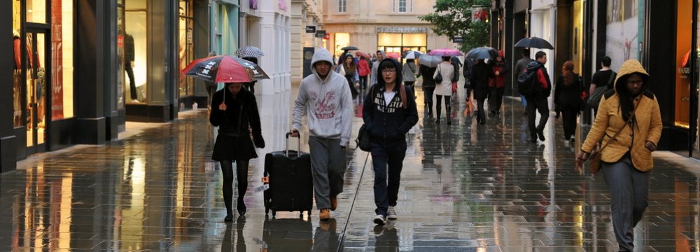 UK Retail  Sales Slump