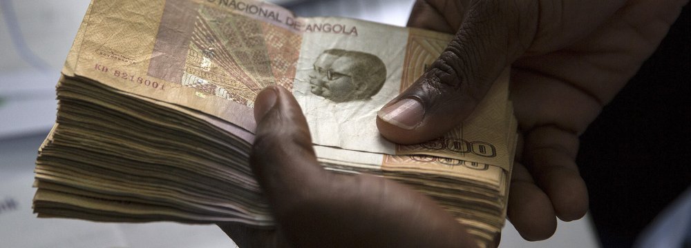 Angola Faces Currency Test
