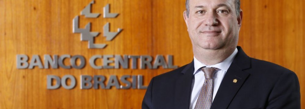 Brazil Economy to Grow 2 Percent Next Year
