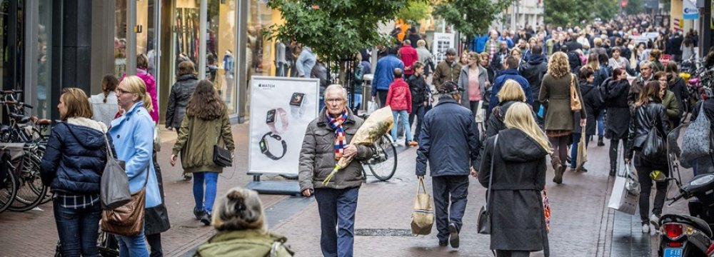 Dutch Economy Improves But Poverty Rises