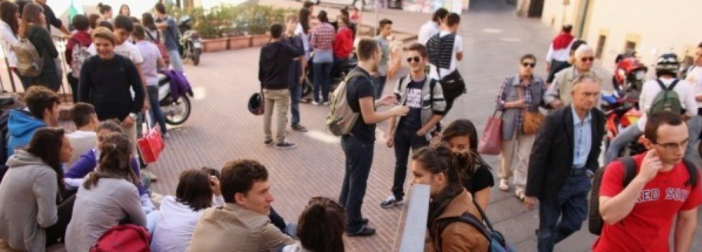 Italy, Germany Jobless Rate Falls