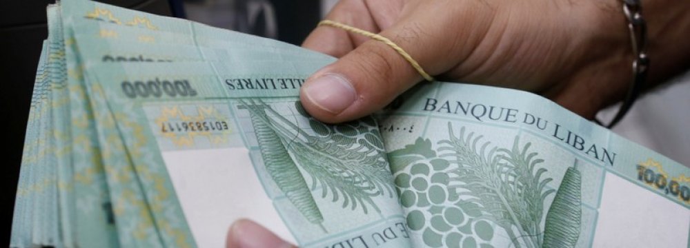 Lebanon Banks Suck in Dollars  to Maintain Peg