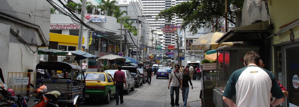 Thais Want Gov&#039;t to Spur Economy