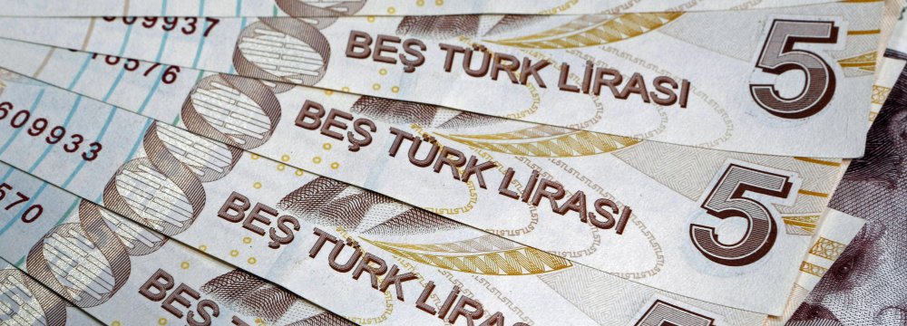 Turkey CB Tightens Liquidity to Prop Up Declining Lira