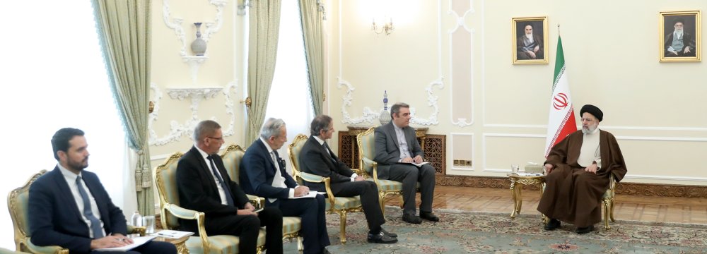 Grossi Hails ‘Constructive’ Talks in Tehran 