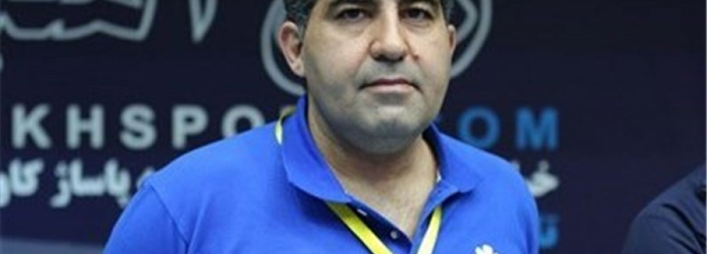 Iranian Coach Training Pakistan Volleyballers