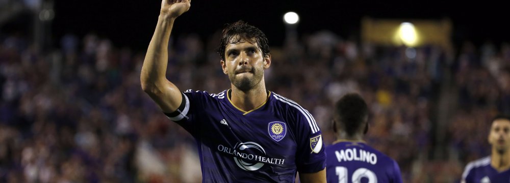 Kaka Says Farewell to Pitch, Not to Football