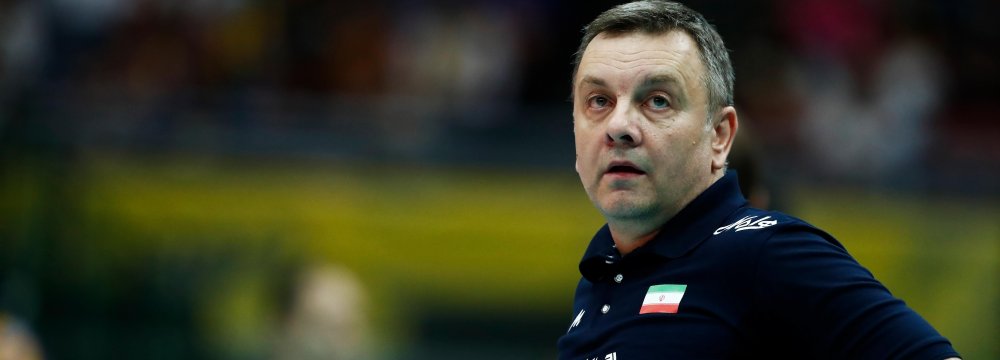 National Volleyball Coach to Speak in Tehran Training Seminar  