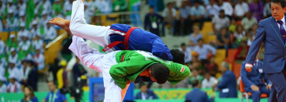 1 Silver, 1 Bronze for Wrestlers in Istanbul