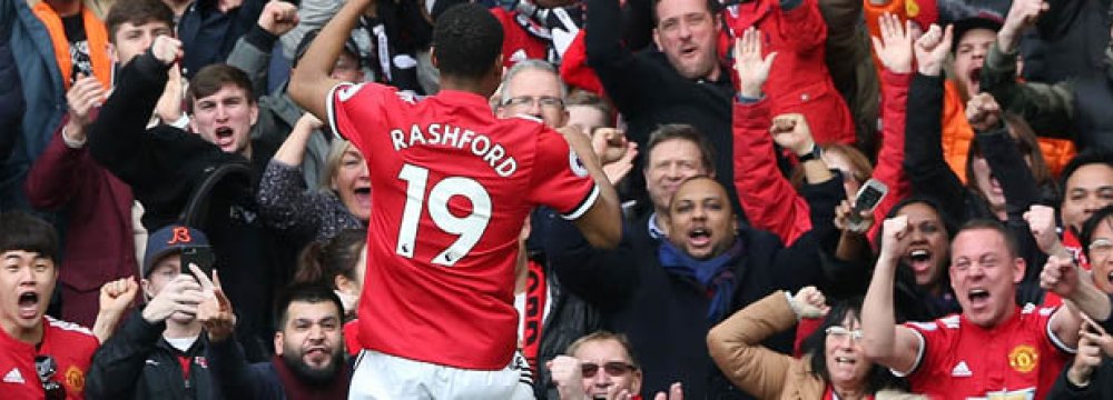 Rashford Double Gives United Victory Over Liverpool