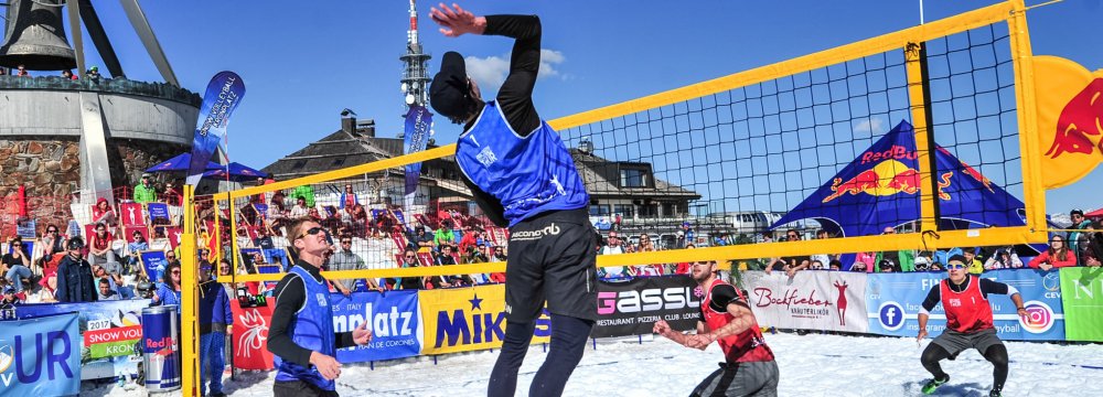  A Russian pair took the final European Snow Volleyball title, April, 2017 at Kronplatz, Italy.