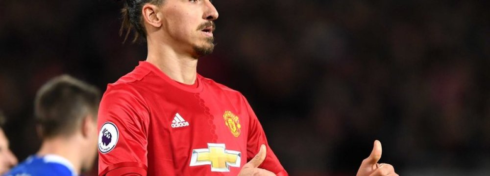 Mourinho Predicts Early Return for Ibrahimovic