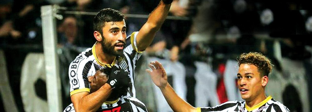 Charleroi Eager to Renew  Contract With Kaveh Rezaei
