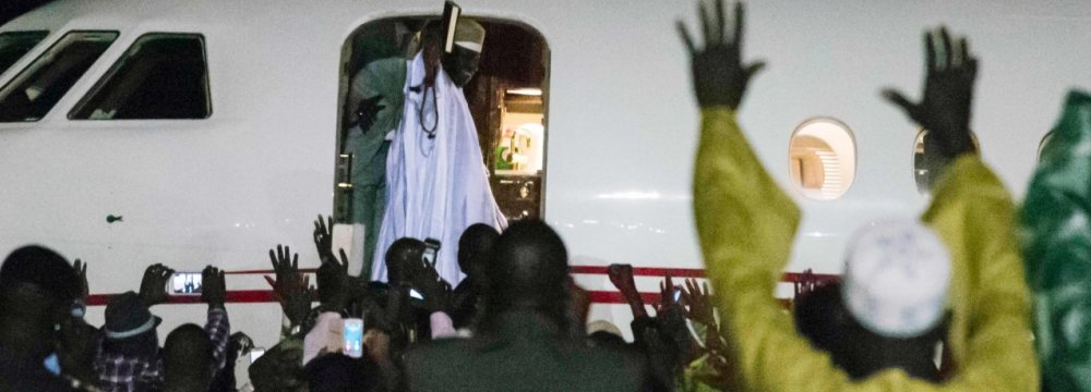 Gambia Crisis Ends as Jammeh Quits