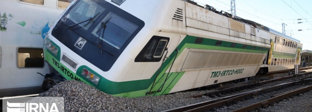 22 Injured in Commuter Train Collision