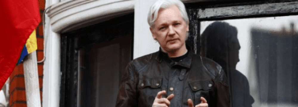 Ecuador Reverses Assange’s Extra Security at London Embassy