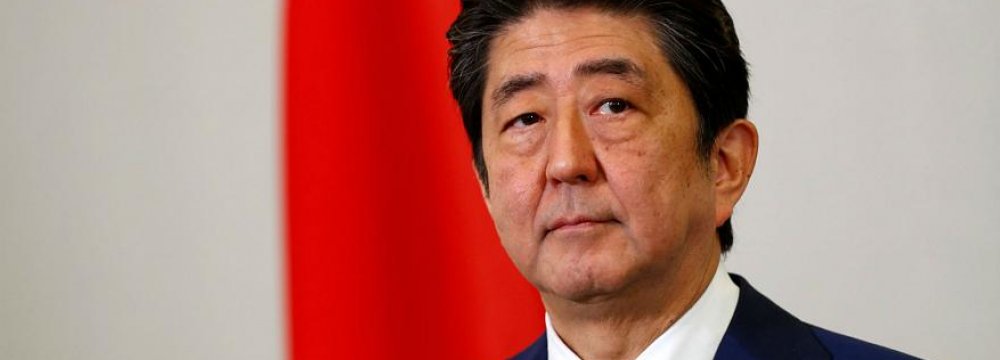 Japan’s Abe on Track for Extended Term