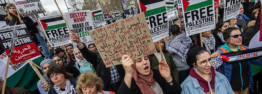 Angry Protest in London Against Israeli Attacks on Palestinians