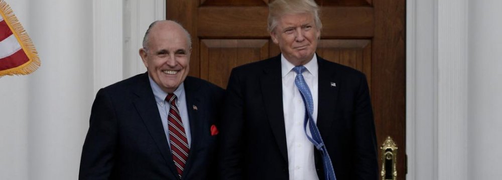 Rudy Giuliani (L) and Donald Trump
