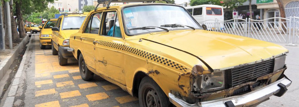 Clunkers Prohibited From Plying in Major Cities