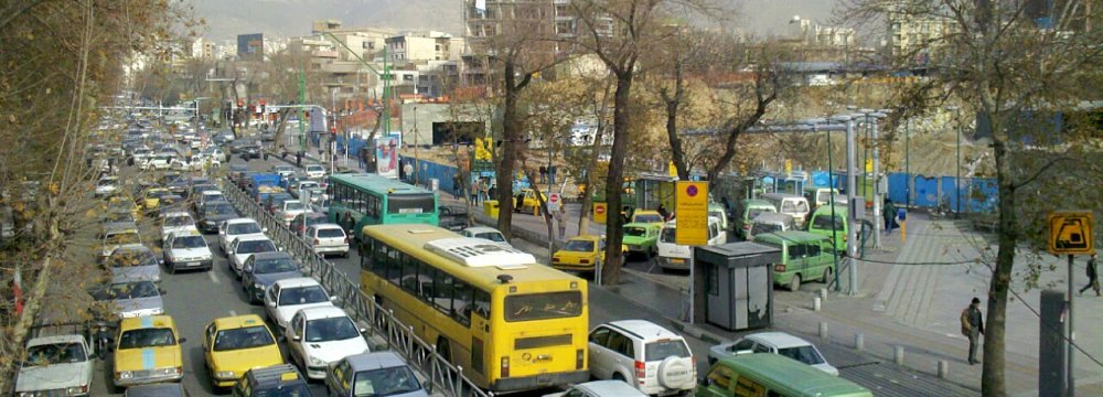 4 Million Polluting Clunkers Fined in Tehran 