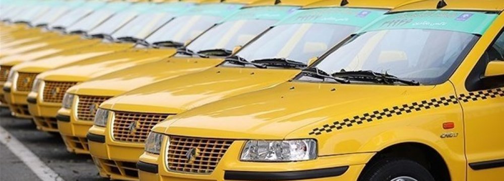 Iran Disaster Management Body Enlists Aid From Cabbies 