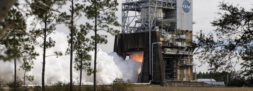 NASA Test-Fires Megarocket Engine