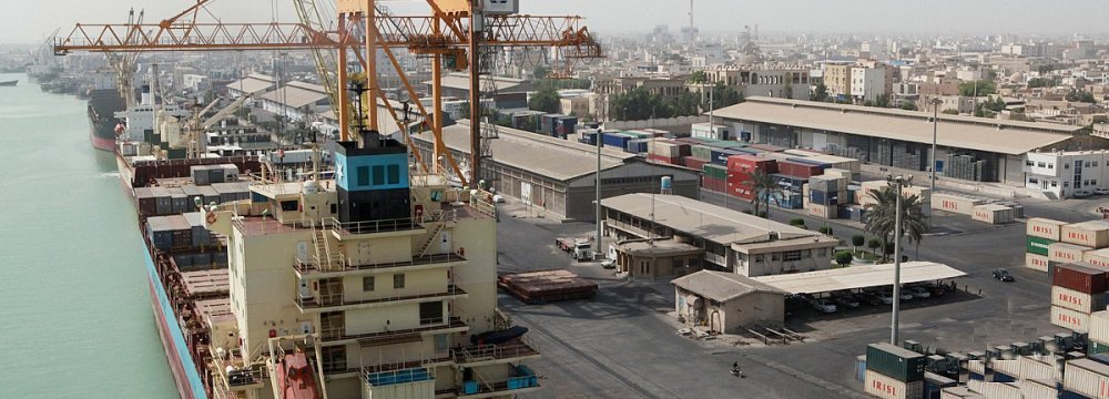 Non-Oil Exports From Bushehr at $8.5b Last Year