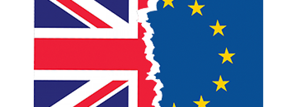 EU and Britain Clinch Narrow Brexit Accord