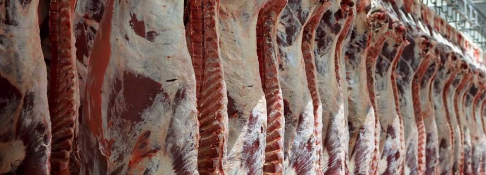Excessive Red Meat Imports Criticized 
