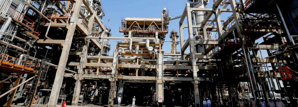 PGSR and the nearby Bandar Abbas Oil Refinery account for half of Iran's gasoline output.