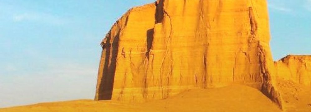 Yardangs of Shahdad