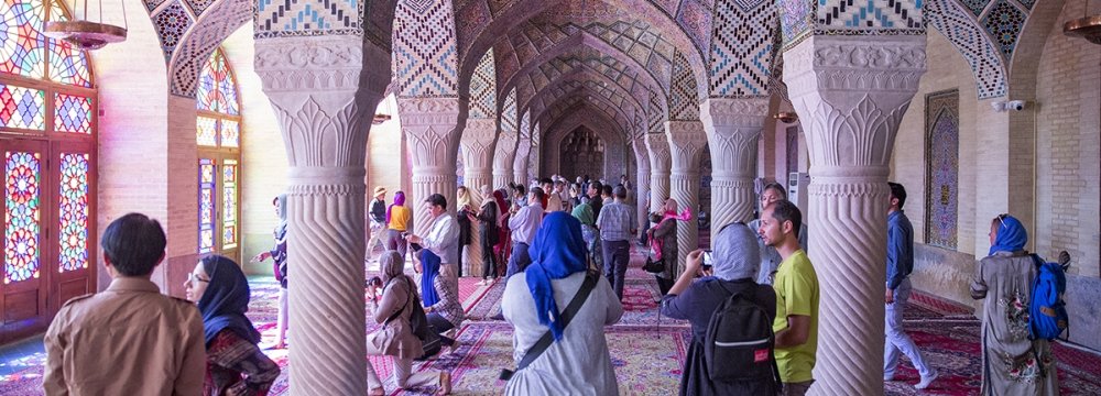 Iran Relaxes Visa Process to Incentivize Foreign Tourists