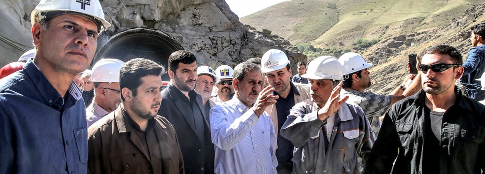 Construction Work  on Tehran-North Freeway Revs Up