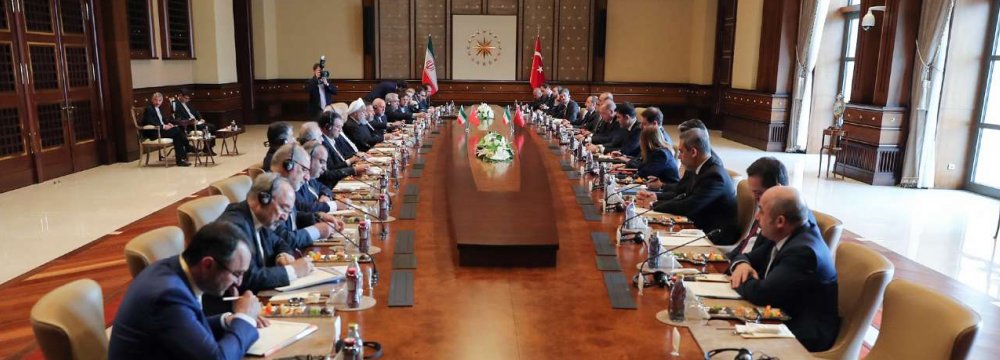 Breakthrough Expected in Iran-Turkey Banking Ties