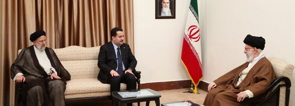 Leader Underlines Tehran-Baghdad Security as Closely Related  