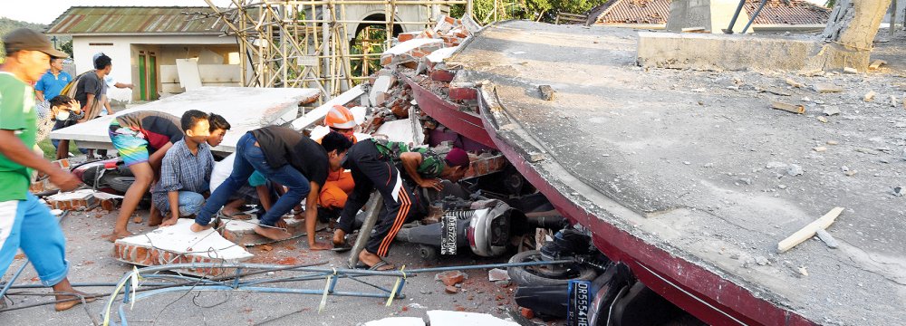 100 Dead in Indonesian  Earthquake